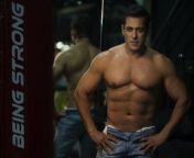 10 shirtless photos of salman that are too hot to handle0.jpg from salman khan sexy video lund ka