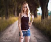 blonde girl in depth of field hd rr.jpg from nude with young hot hd photos