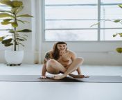 team willow jpeg from yoga nude