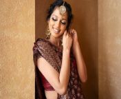 young indian woman wearing sari 23 2149400861 jpgsize626extjpggaga1 1 553209589 1714089600semtais from hot big boobs boudi