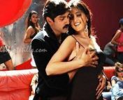 b5cdanushka shetty breast touch jpgw400 from actress hot touch