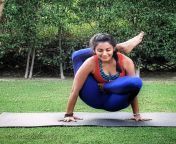 vandana gupta south indian actress cts1 19 hot yoga photo.jpg from south indian actress in yoga pants