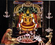 kamakshi periyava1.jpg from kanchipuram temple malar