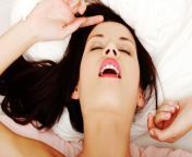 خوردن واژن زن در رابطه جنسی ، آموزش لیسیدن آلت زن قلقلی خان.jpg from چگونه واژن زن را لیس بزنیم