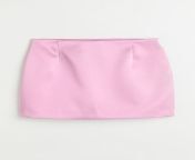 main from pink short skirt