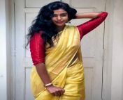 roshni haripriyan looking very glamorous photos roshni haripriyan yellow saree hot photos gallery 50570.jpg from roshini hot scan village housewife fuck