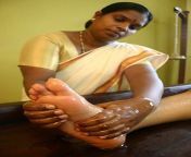 massage at ayurveda kendra.jpg from two aunty oil body massage se