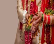 very beautiful photo of a newly married indian couple in ethnic attire offering flowers to jpgs612x612w0k20cwdg7ltsn7bbh13sqwtsqzopwqd5avejmt9eoikhvvly from indian new married first night honeymoon suhagrat sex videos 3gp download oalasore sex scandal video 2015 com
