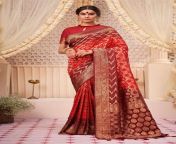 acu7293 1 weaving south indian saree in red raw silk sr23247 1 .jpg from indian saree