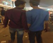 indian guys holding hands 460x613.jpg from foto gay lokalk india vill