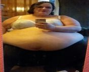 dtm7q3iw0ainemzformatjpgname4096x4096 from huge ssbbw belly on the sink