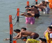 10040574 xl.jpg from woman bathing nude at haridwar ganga