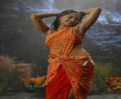 main qimg a8360a99034a198d525f8a1534cba9dc pjlq from anushka shetty rain figur sexy saree navel press hot sexy expression