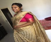 main qimg 3bad901f6c140846fa783b02d4a3c01a lq from tamil half saree fat lady saya blouse