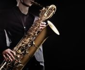 2 saxophone baritone.jpg from www sax photu com