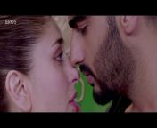 x1080 from kareena kapoor hot kiss and bed scene
