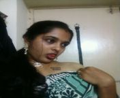 37676385fe2ca198eaba.jpg from mangala bhabhi in petticoat nipple