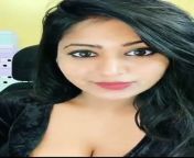 x1080 from aunty huge cleveage show live mp4