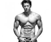 hrithik roshan top bollywood actor best hero six 6 pack abs movie indian hd 696x602.jpg from indian six 12