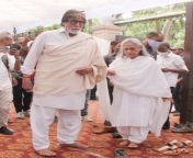 amitabh bachchan along with jaya bachchan attends pandit shivkumar sharmas funeral 202205 1652262168.jpg from jaya bhaduri xxx photos