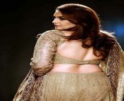 huma qureshi looks drop dead gorgeous in this picture 201610 1493380087 433x650.jpg from huma quresi xxx phots com naik