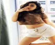 shalini pandey shows her midsection 202003 1584542782.jpg from sexy lndian shakini