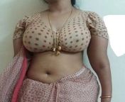 1535111 saree boobs sexy saree girl 183 450.jpg from aunty curvy ass in saree
