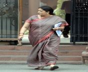 659 smriti irani clicked after the pmo office after the cabinet meeting image 88005500 20190524 041.jpg from ieani stand in office