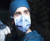 652d6ade855cfb383e205426 press events primed debuts its medical masks on abc sthe good doctor .jpg from doctor masked
