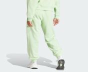all szn fleece loose pants green iw1287 23 hover model.jpg from jnv67