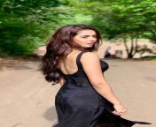 sana sayyad backless black dress indian actress1.jpg from model sana sayyad hot imageww and b