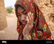 portrait of a local tribes woman covered with a headscarf in the tombouctou region mali west africa 2rfn4r6.jpg from www bangla hot gorom action 3rd gread