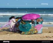 india tamil nadu chennai ex madras people on the beach bn2c08.jpg from tamil aunty marina beach