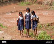 students children girls of village school in maharashtra india asia et1nwm.jpg from village sex hindi asian school ki eye all