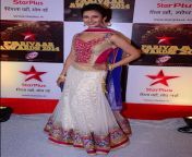 divyanka tripathi from yeh hain mohabbatein at star parivaar awards that will go on air on 29th june730pm onwards only on star plus 1.jpg from star parivaar awards 2014 red carpet photo gallery aamir khan kiran rao at star parivaar awards 2014 jpg