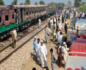 pakistani fire.jpg from pakistani scandal video in train room