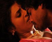 kasthuri naanga hot navel cleavage kissing scene photos 1.jpg from tamil aunty hotkiss