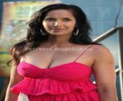 padmalakshmisexyboobscleavageandthighsshow28129 jpgw200 from padma chowdary nued images actress anjali sex video sex school teacherithout cayesha takia